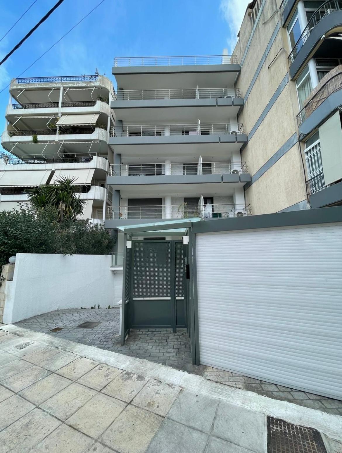 Stylish Spacious Apartment In Palaio Faliro Athens Luaran gambar