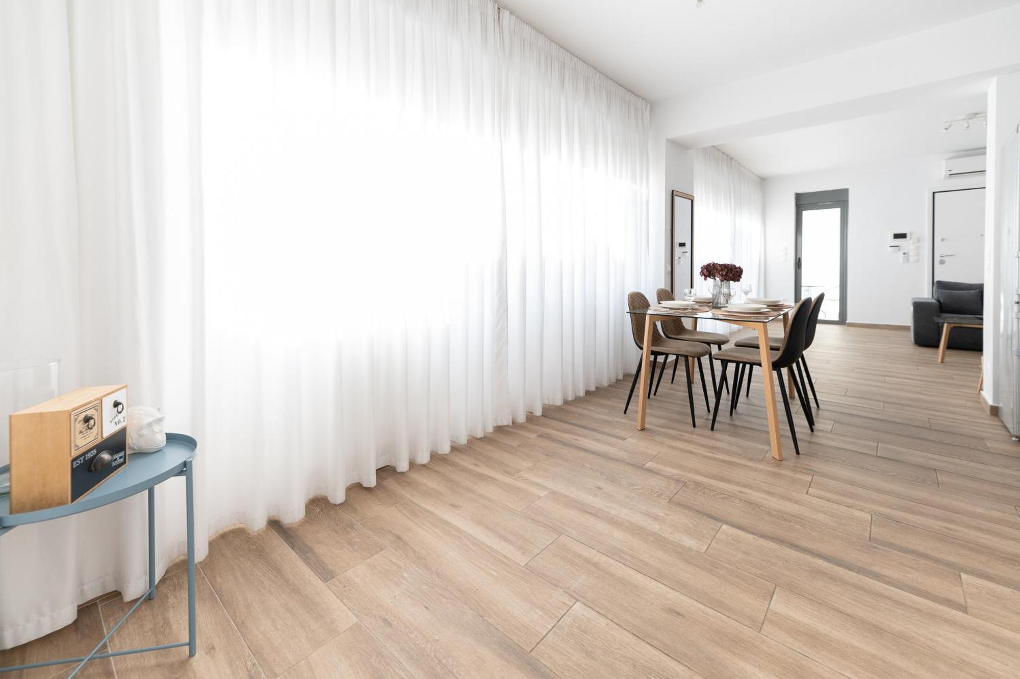Stylish Spacious Apartment In Palaio Faliro Athens Luaran gambar