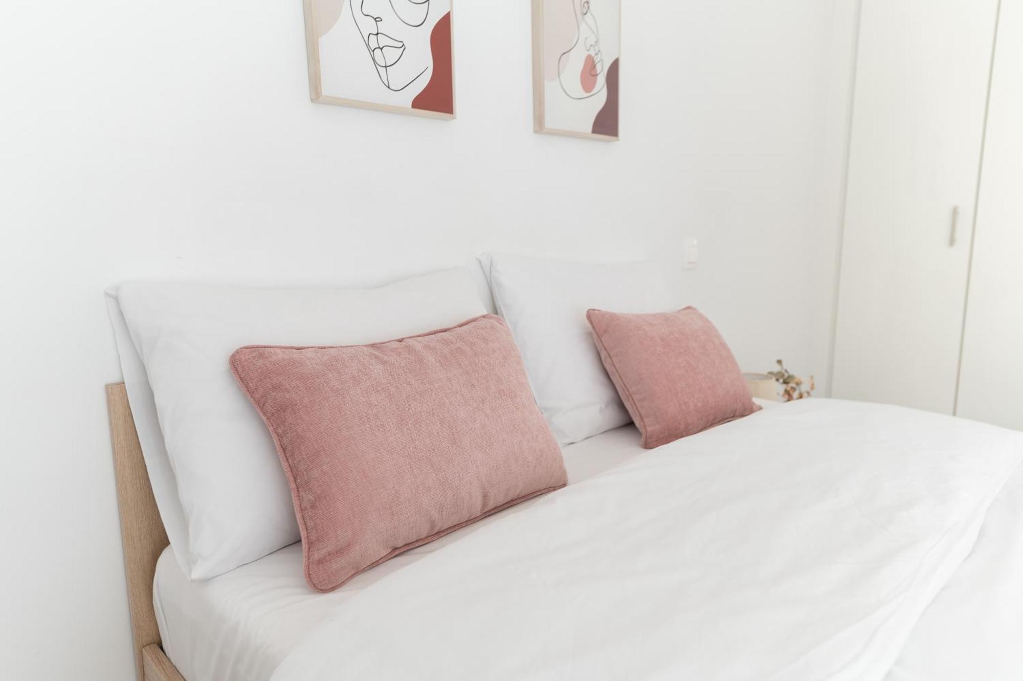 Stylish Spacious Apartment In Palaio Faliro Athens Luaran gambar